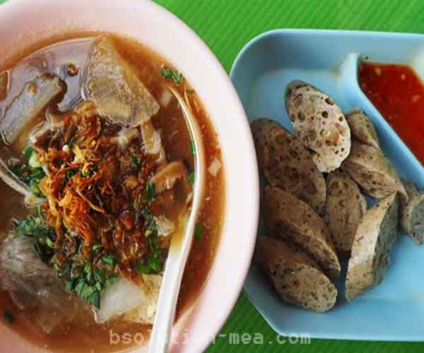 ร้านอาหารและบาร์ในย่านทานี